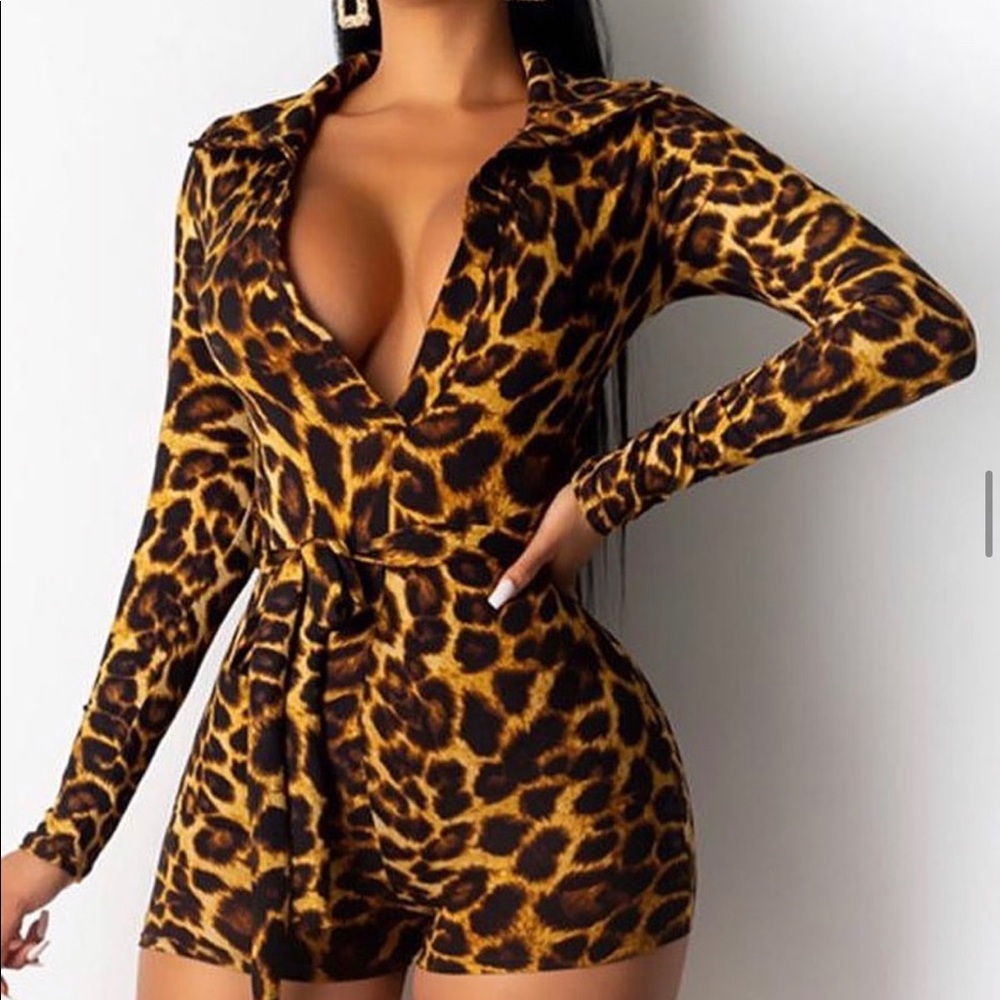 Leopard romper